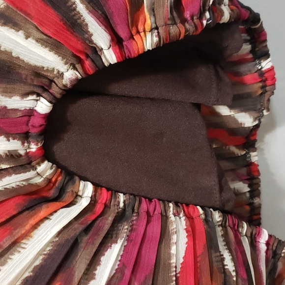 Zac & Rachel Pleated, Lined Flutter Sleeve Top, Large - Picture 5 of 6